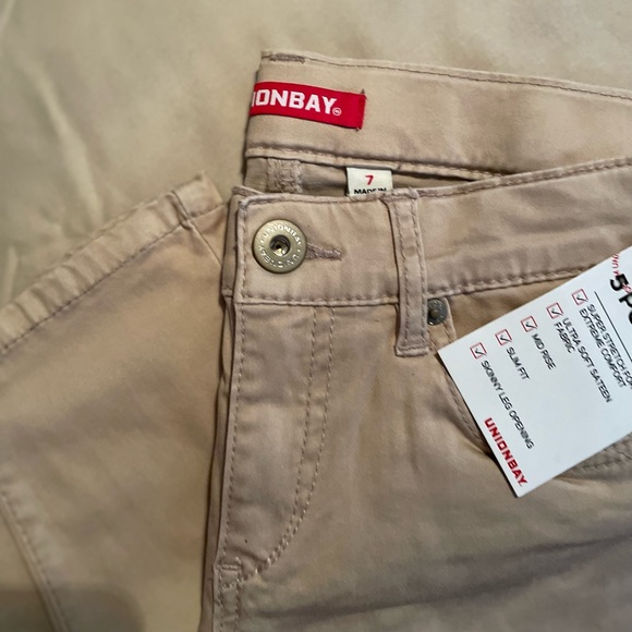 UNIONBAY Pants & Jumpsuits Girls Junior Khaki Skinny Leg Pants